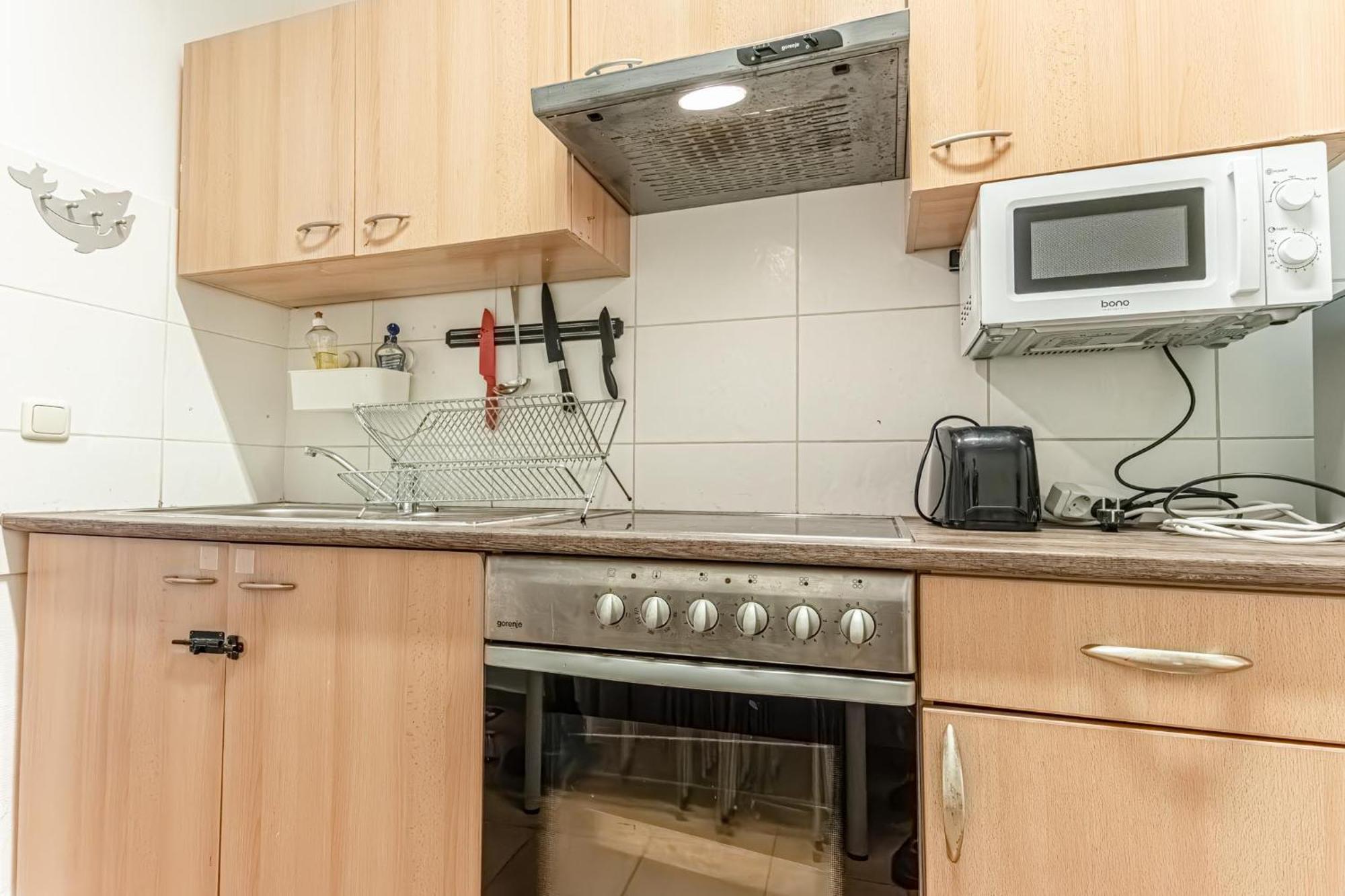 Lovely Shared 6br With Garden Near Danube & Millenium * Vienna