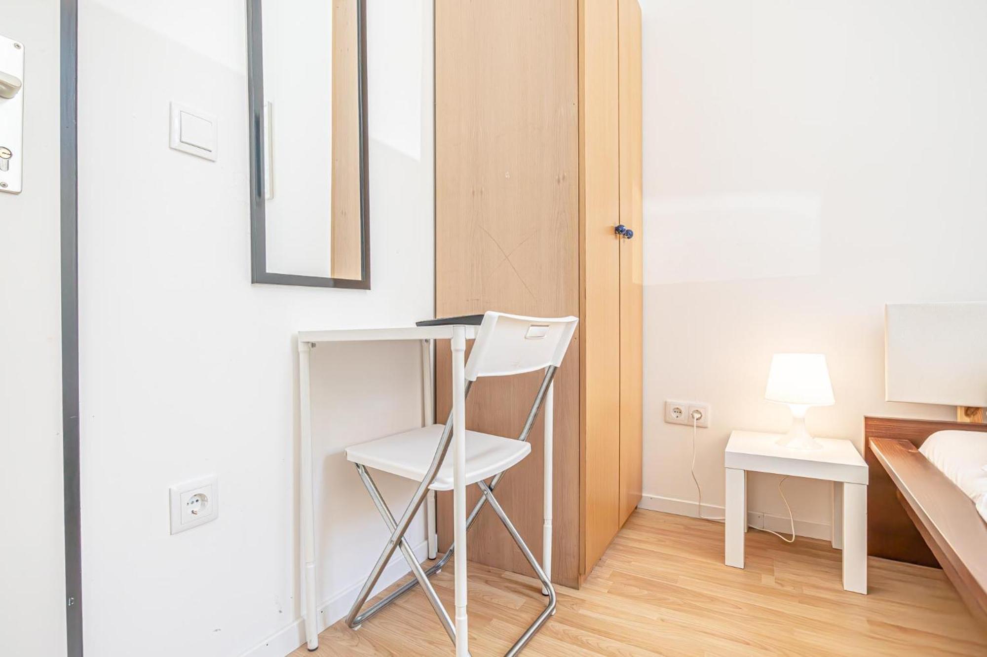 Lovely Shared 6br With Garden Near Danube & Millenium