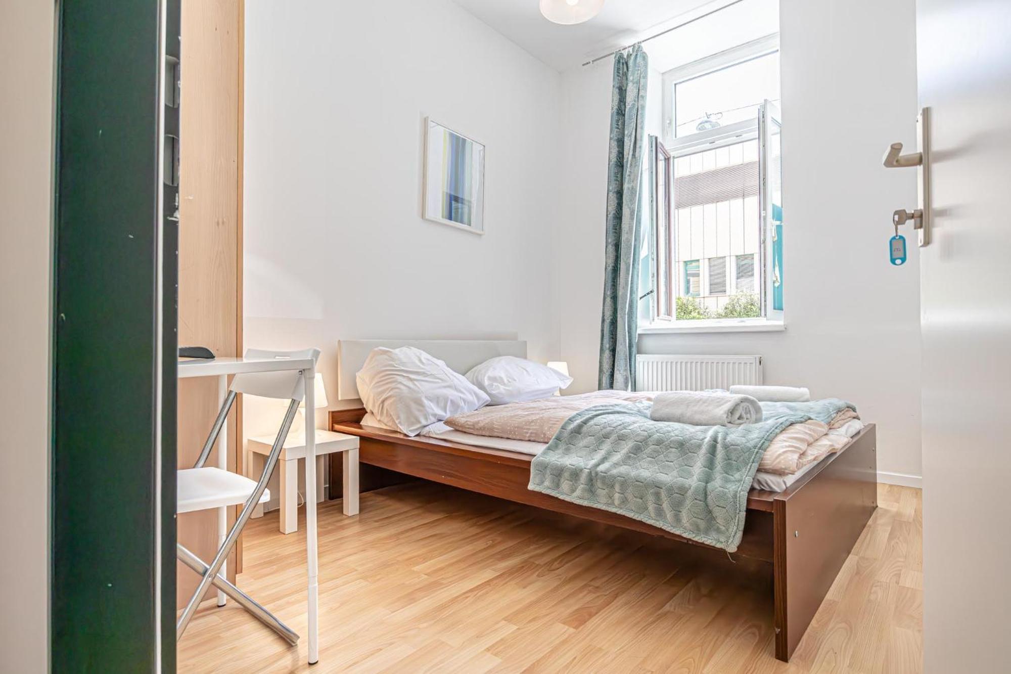 Lovely Shared 6br With Garden Near Danube & Millenium * Vienne