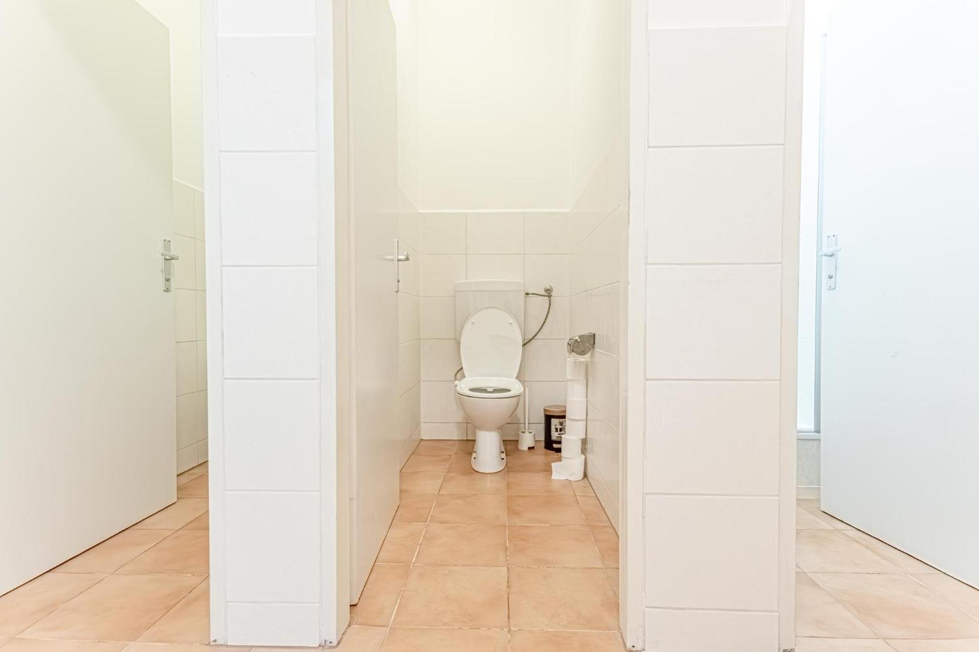 Appartement Lovely Shared 6br With Garden Near Danube & Millenium *