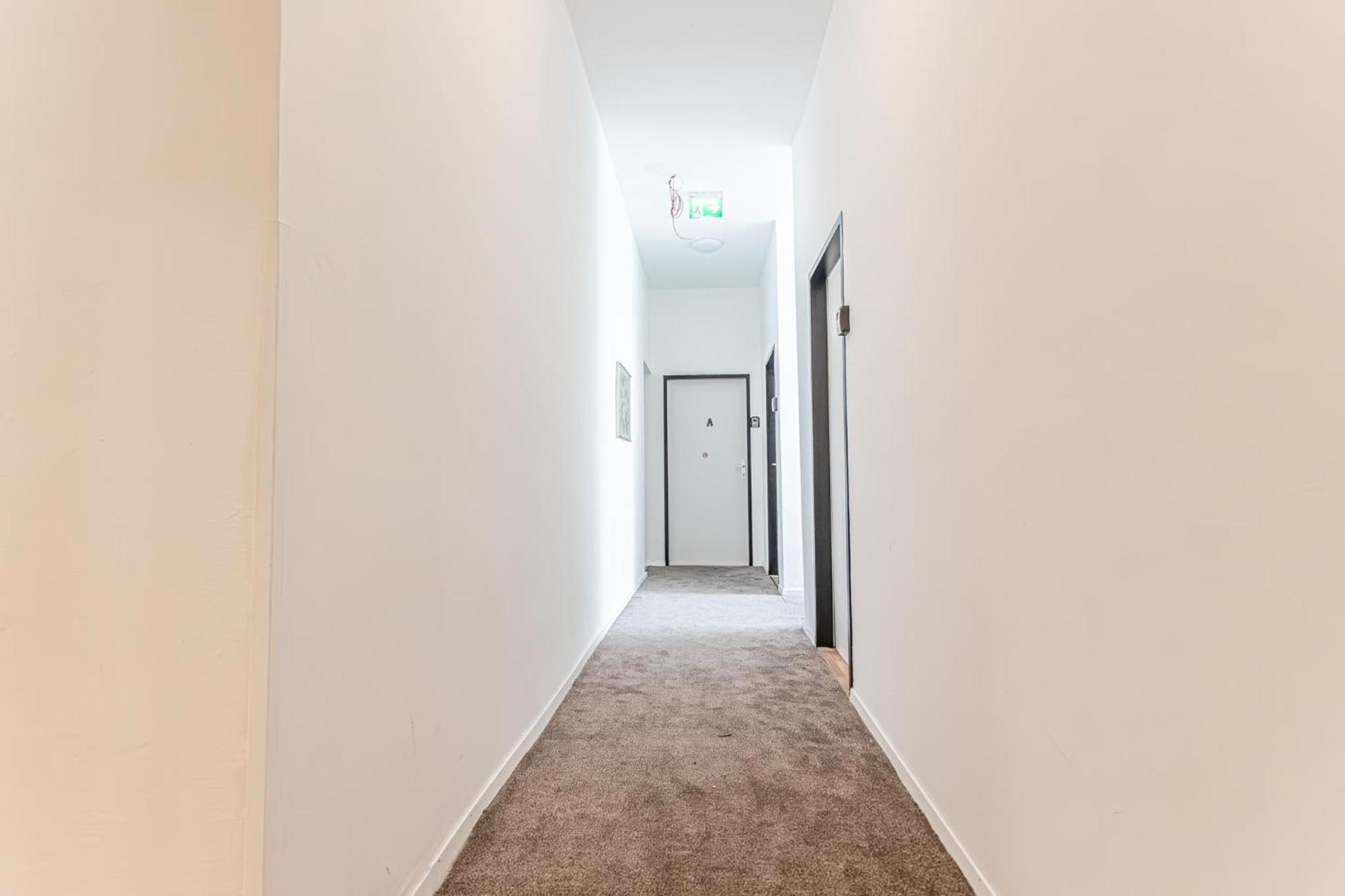 Lovely Shared 6br With Garden Near Danube & Millenium Vienne