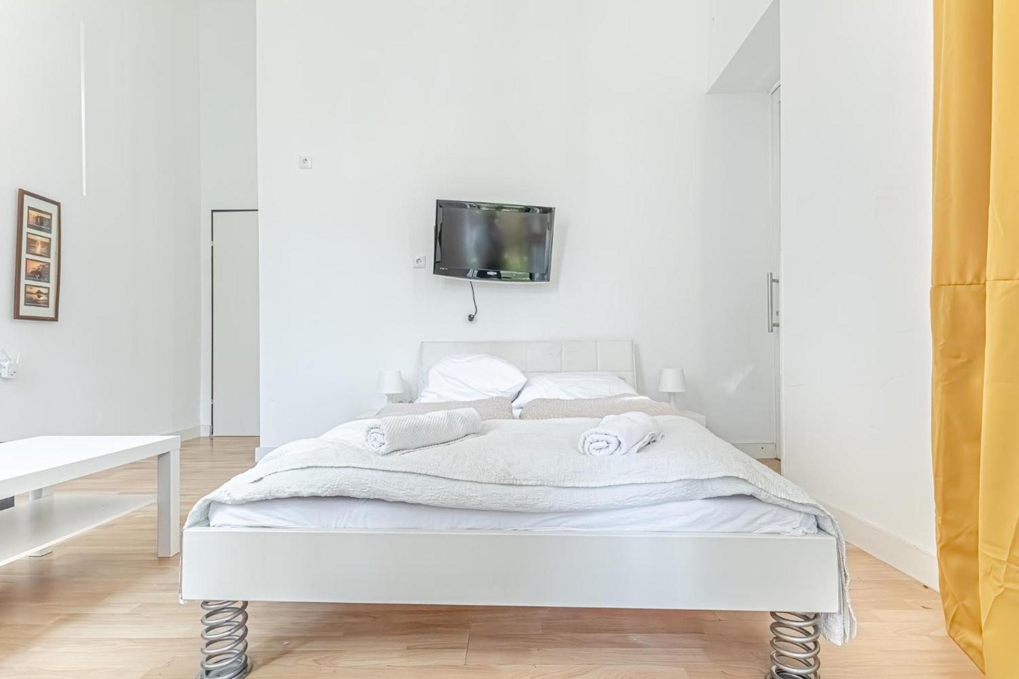 Appartement Lovely Shared 6br With Garden Near Danube & Millenium *